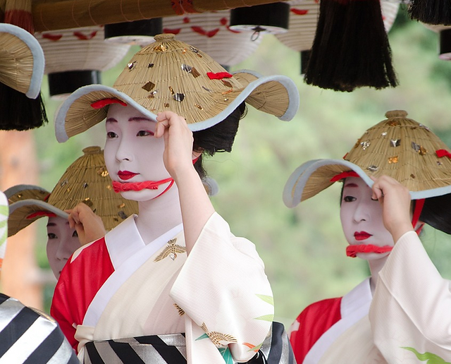 日本のギャンブル伝統における神道と仏教の影響